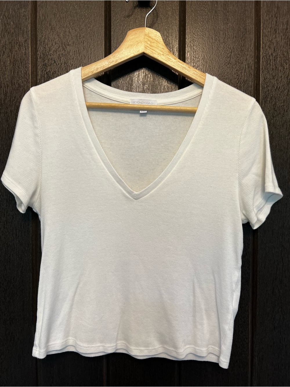 Beyond Yoga ribbed vneck